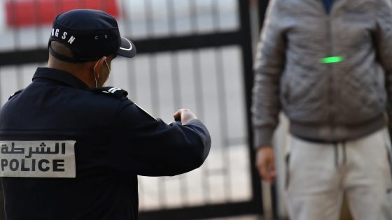 أكادير: الشرطة القضائية تحيد خطر شخص في حالة تخدير باستخدام “BOLAWRAP”